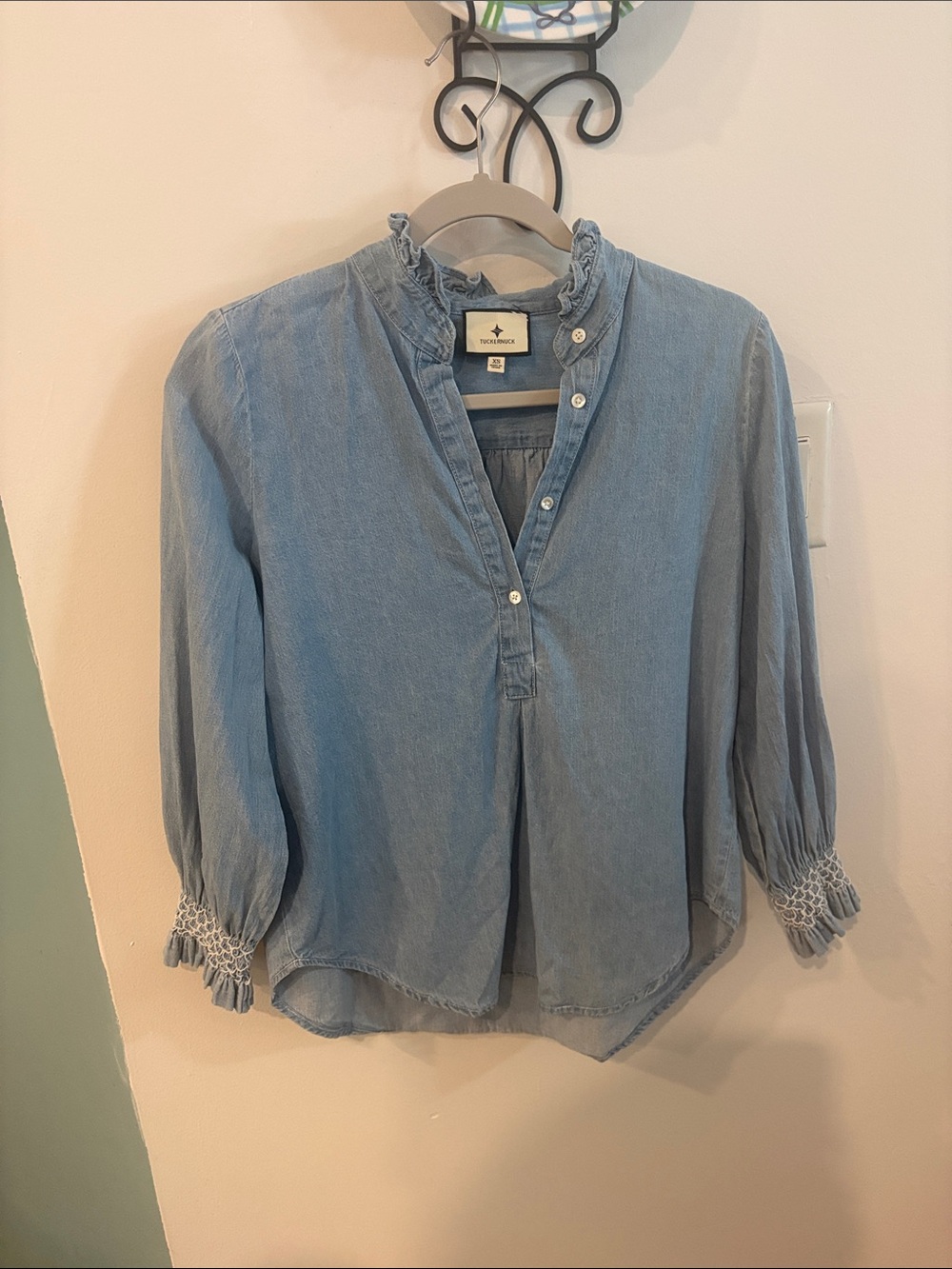 TUCKERNUCK TEAGAN POPOVER SHIRT - Picture 1 of 12